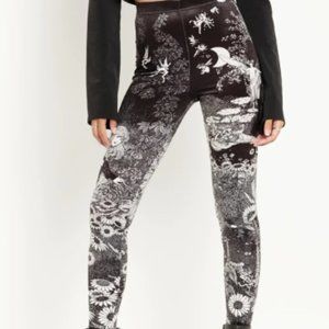 WILLIAM HEATH ROBINSON'S FAIRYTALES VELVET HW LEGGINGS - LIMITED